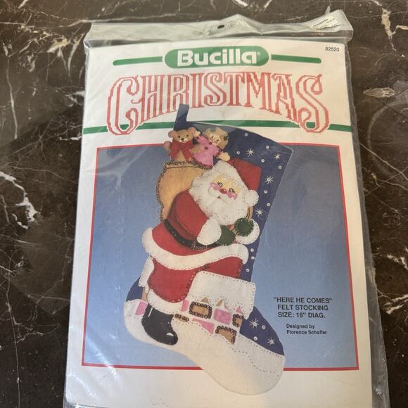 Bucilla Felt Applique Christmas Stocking Kit “HERE HE COMES” 18 inch - Picture 1 of 3